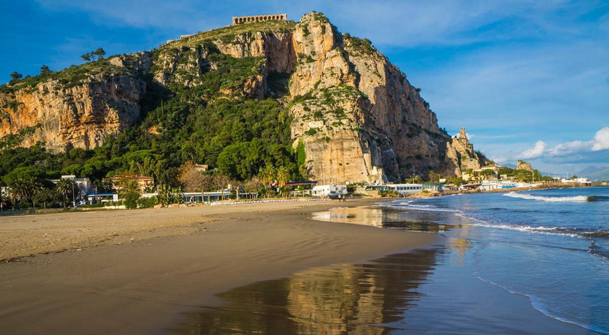Casa Domitilla Vista Mare - Spiagge, Storia & Relax Wifi - Netflix Terracina Exterior photo